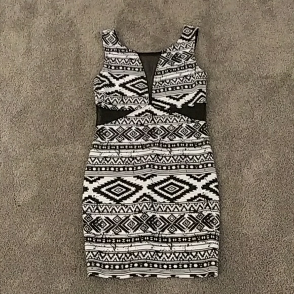 Aztec Mesh Dress - Picture 8 of 8
